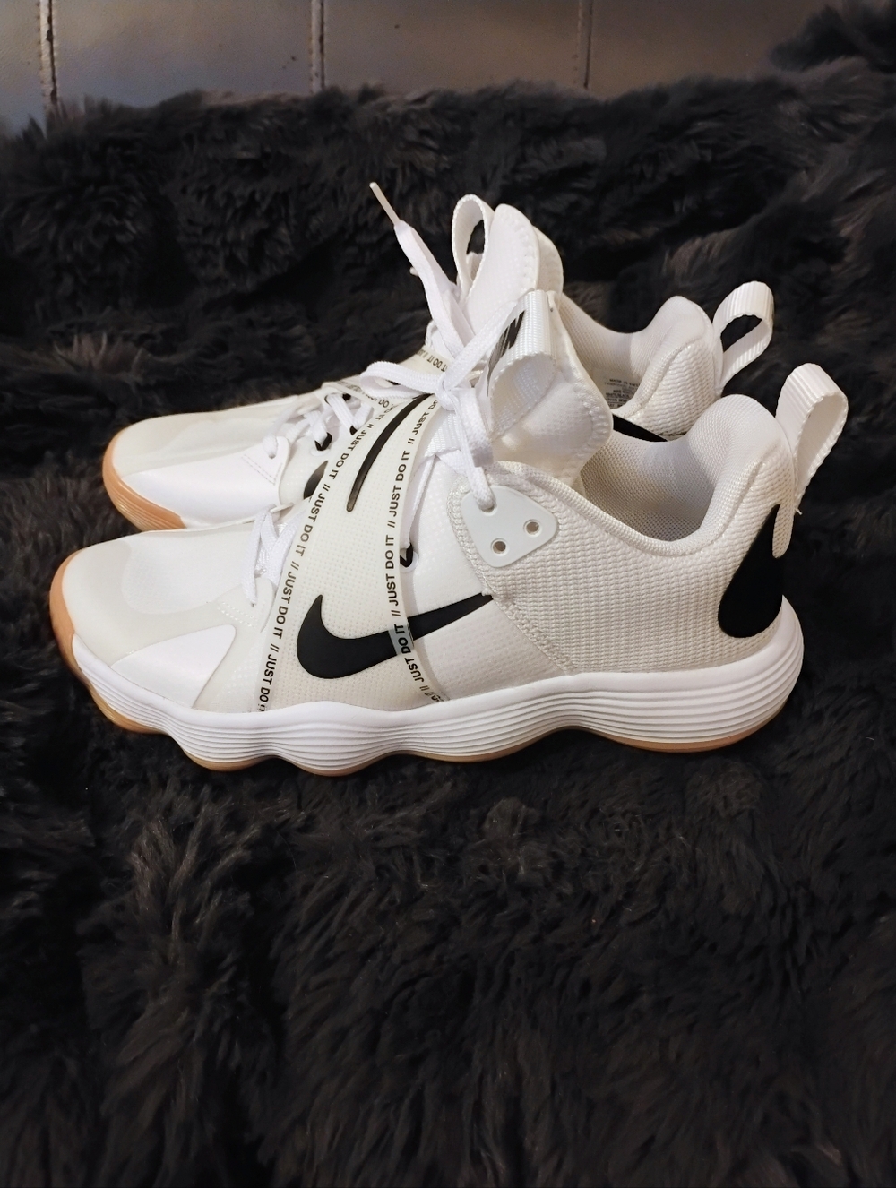 Men's Brand New Nike React Hyperset Sneakers - Picture 5 of 8